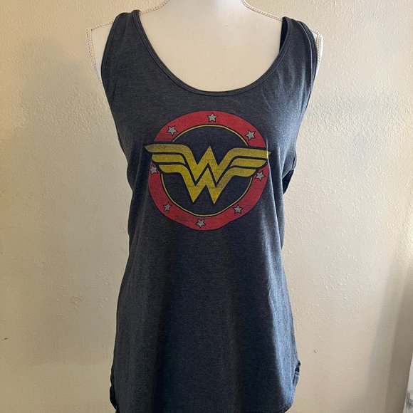 DC Comics Tops - Unisex Wonder Woman Tank Top XXL